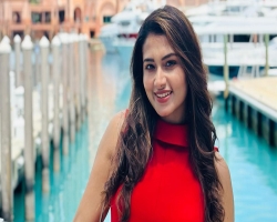 আট বছর প্রেমের পর কাকে বিয়ে করলেন ফারিণ?